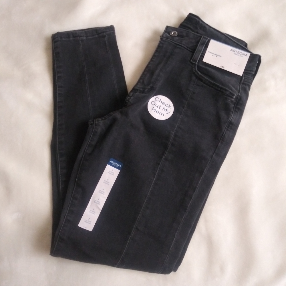 NWT Arizona High Waisted Jeggings Juniors